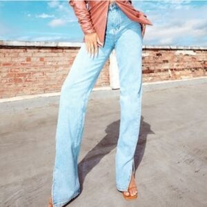 High Waisted, Light Wash Spilt Hem Jeans